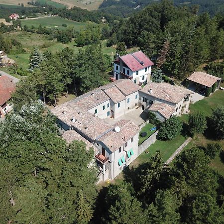 Bed and Breakfast La Corte Bonomini à Neviano degli Arduini Extérieur photo