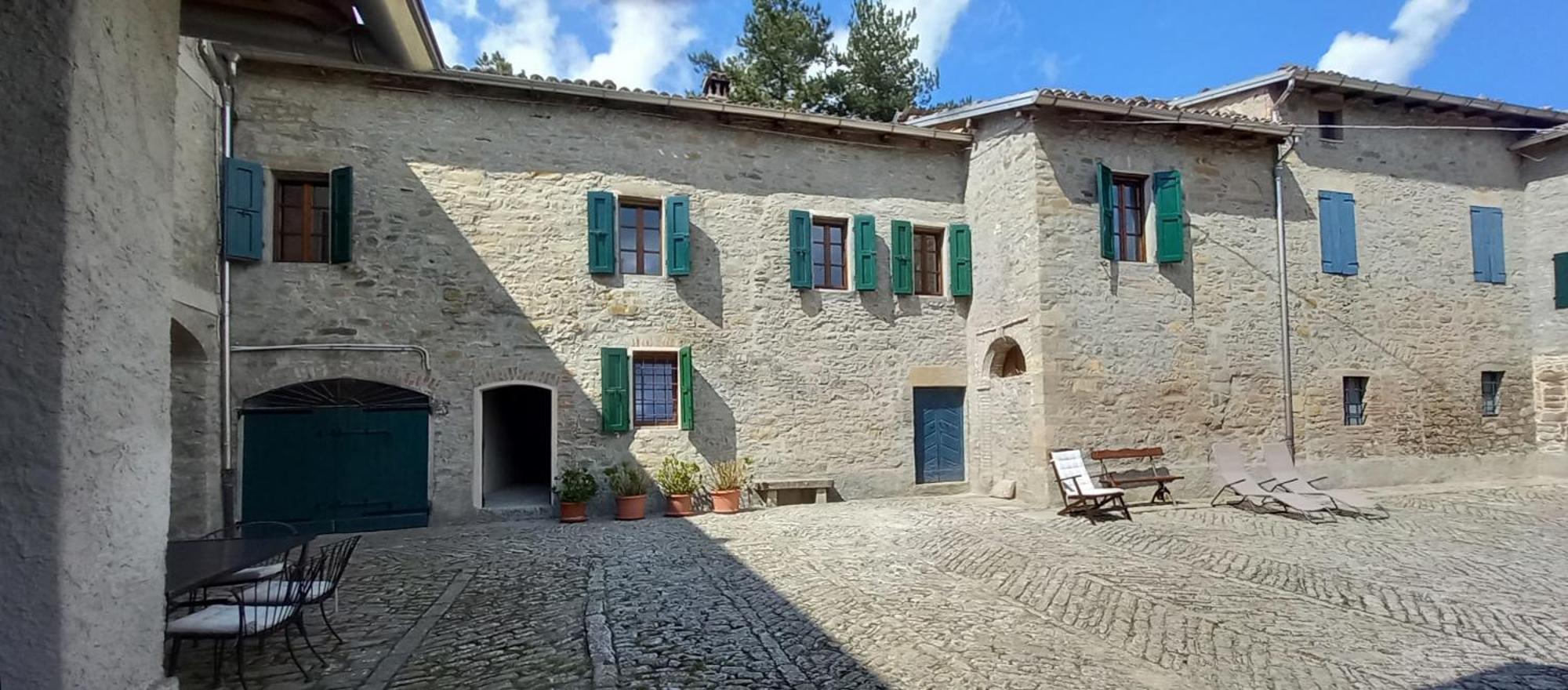 Bed and Breakfast La Corte Bonomini à Neviano degli Arduini Extérieur photo