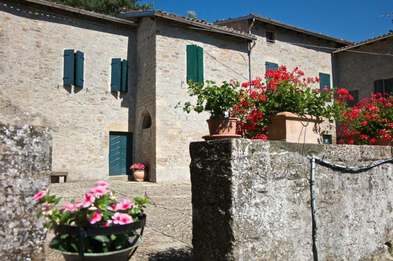 Bed and Breakfast La Corte Bonomini à Neviano degli Arduini Extérieur photo